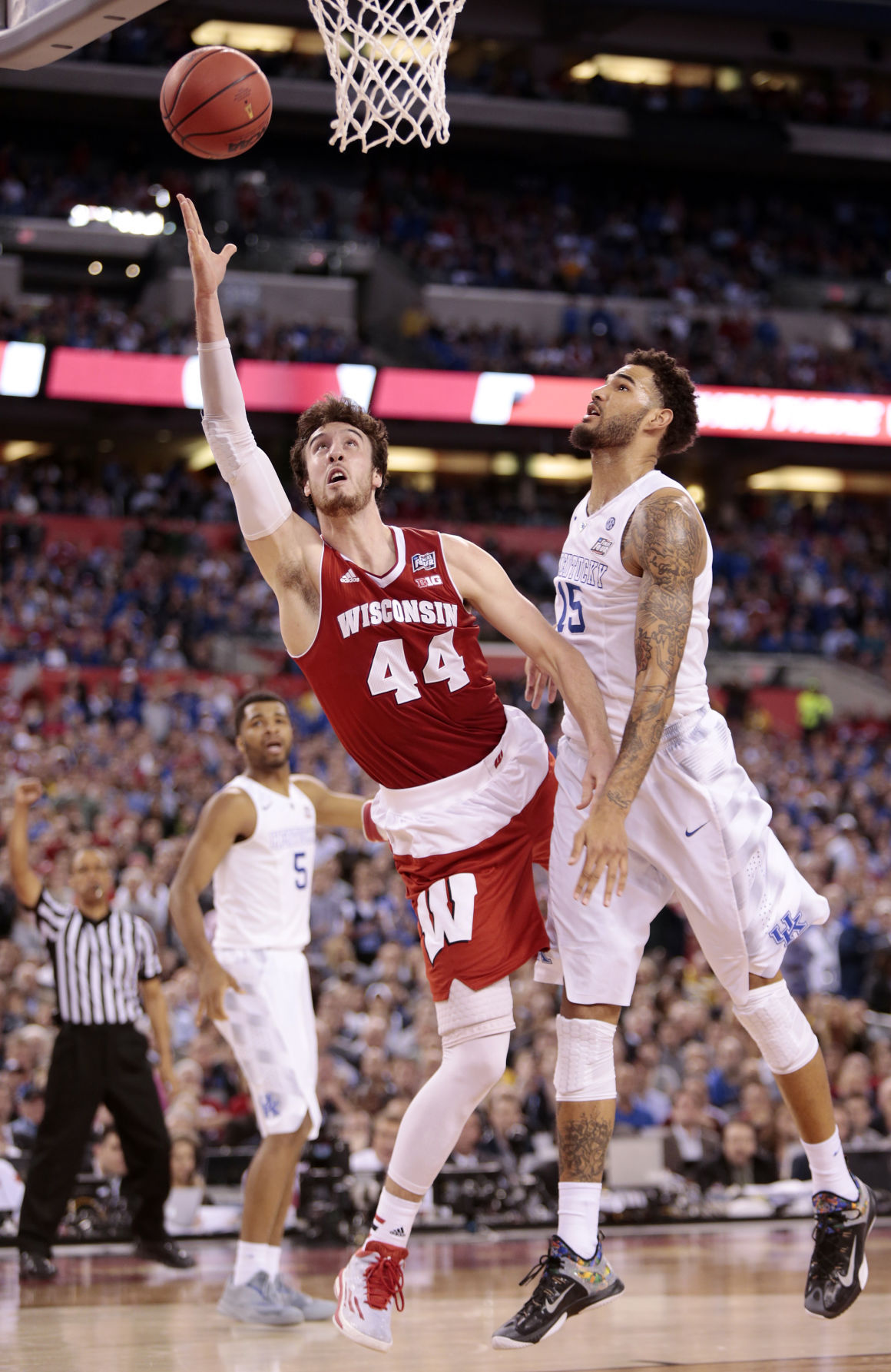 Frank Kaminsky 2015 NCAA tournament photo